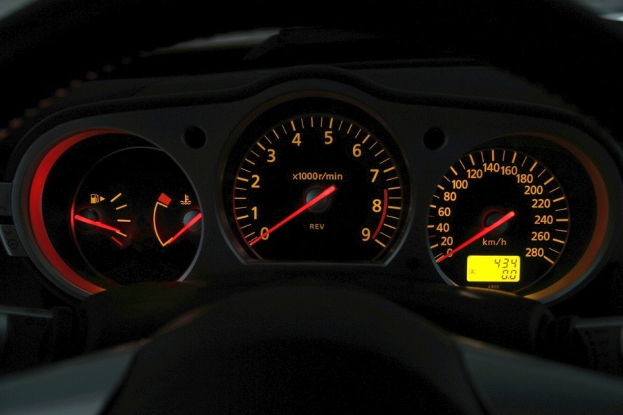 Nissan 350Z - zegary