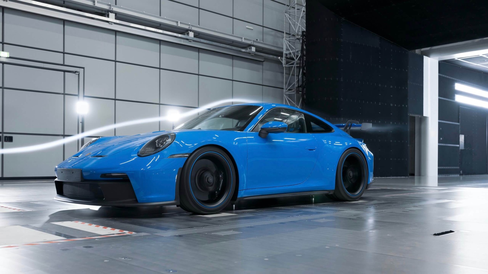 Porsche 911 GT3 w centrum rozwojowym marki