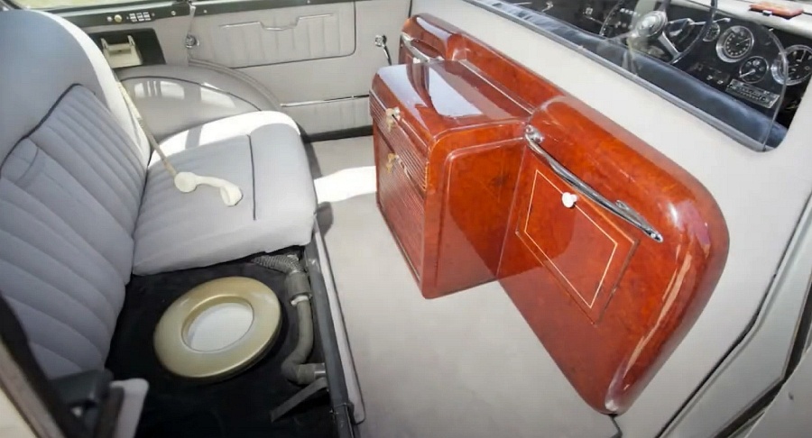 1954 Rolls-Royce Vignale - toaleta